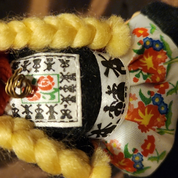 Vintage Doll from Holland wooden shoes - Picture 5 of 7